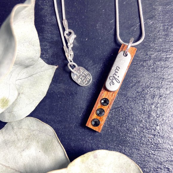 Handmade Wife Necklace - Picture 1 of 5